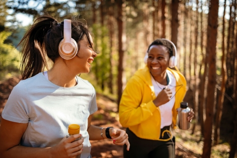 Zwei Frauen Joggen
