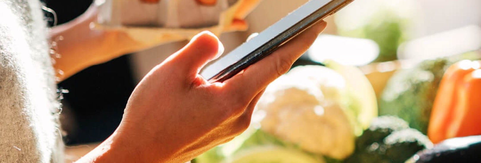 Essen mit Handy