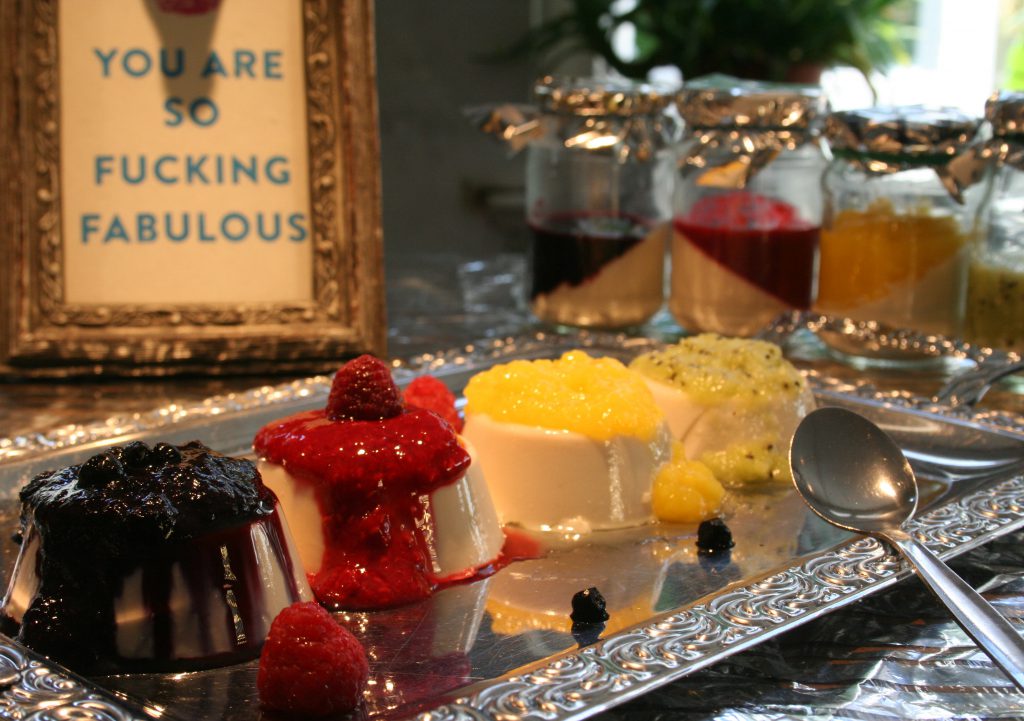 Regenbogen Panna Cotta