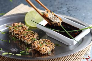 Tofu mit Sesampanade - knusprig und noch besser mit Dip!