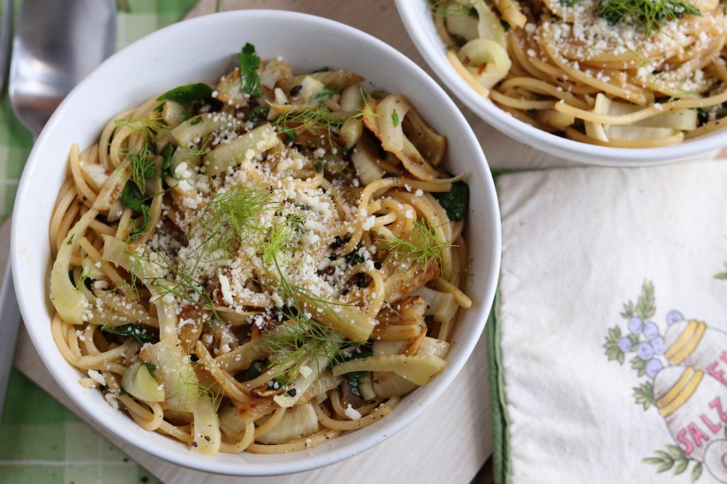 Mein Rezept für Fenchel Spaghetti ist gesund, preisgünstig im Einkauf, kalorienarm und natürlich lecker.