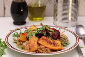 Bulgur mit geröstetem Kürbis, Fenchel und roter Beete