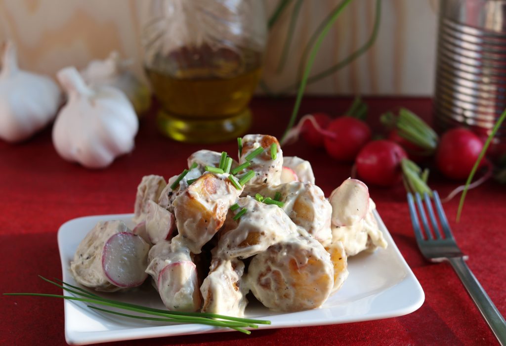 Kartoffelsalat mal anders, mit gerösteten Ofenkartoffeln