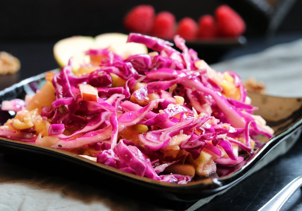 Rotkohlsalat - ein saisonaler, regionaler Wintersalat