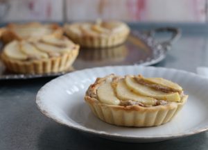 Birnentartletts mit Frangipanecreme