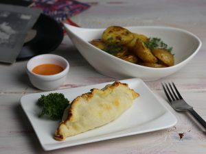 Vegane Cornish Pasties mit Salt and Vinegar Ofenkartoffeln