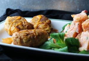 Chicken Nuggets mit Süßkartoffelsalat