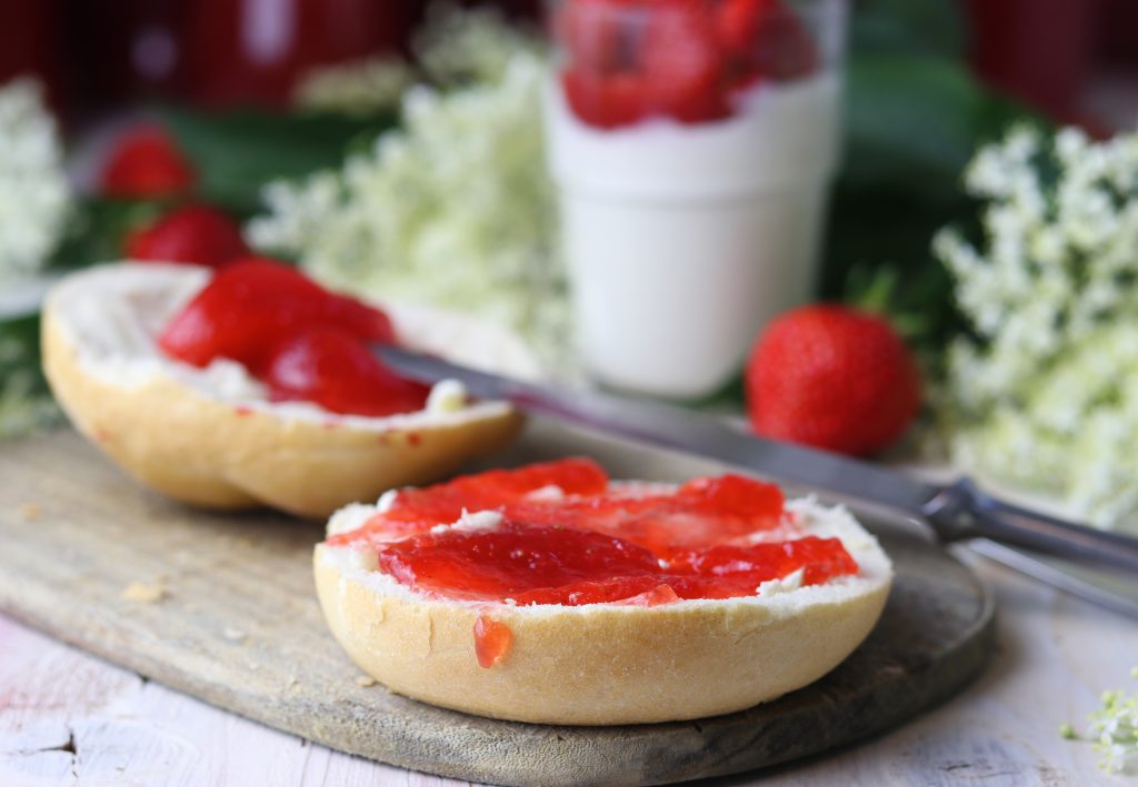 Holunderblüten-Erdbeer-Marmelade: duftend, aromatisch und einfach ganz fantastisch
