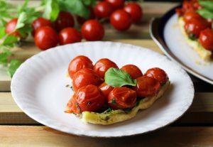 Gestürzte Cherrytomaten-Tarte