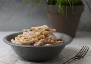 Mit Erbsen und Möhre