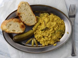 Scrambled Tofu mit Käse