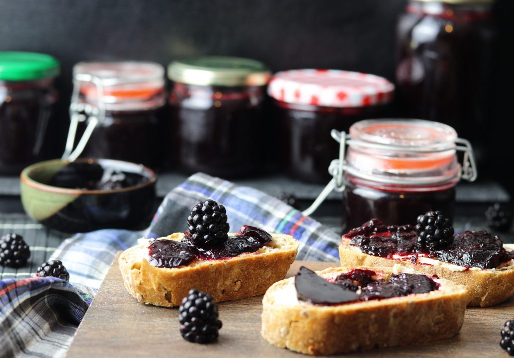 So lecker! Brombeergelee -aus selbst gepflückten Beeren