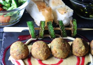 Gegrillter Zucchini-Spieß