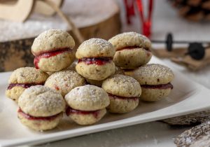 Haselnuss-Marmeladen-Plätzchen