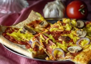 Mit veganem Schinken