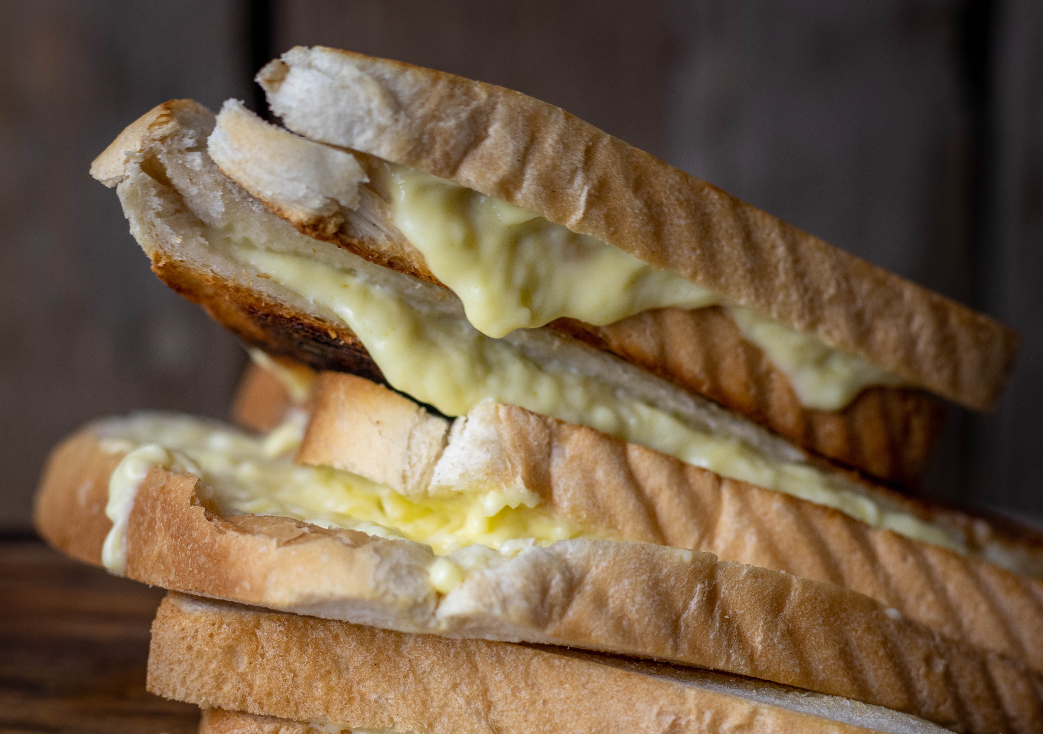 Zerlaufener, veganer Käse
