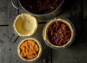 Füllen der Pasteten
