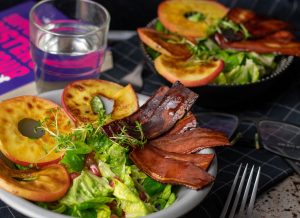 Gebratener, veganer Schinken