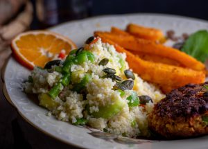 Frischer CousCous-Salat
