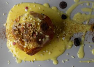 Mit Mandeln und Haselnüssen