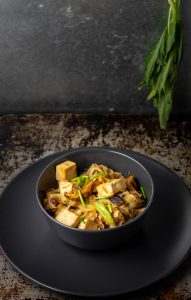 Reisbandnudeln mit Tofu