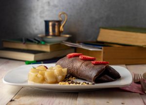 An Bratbirnenkompott mit Zitronengras