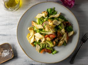 Säuerliches Dressing mit frischen Kräutern