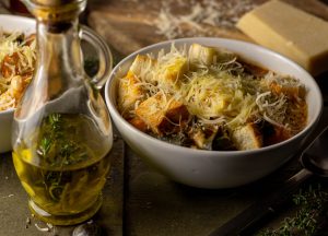 Aromatische, duftende Kohlsuppe