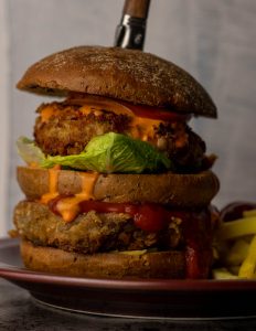 Deftiger, herzhafter Burgergenuss
