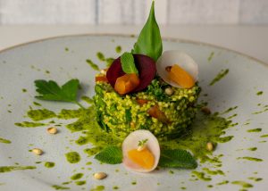 Hirsesalat mit Tomaten und Aprikose