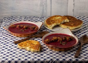 Mit frisch gebackenem Naan