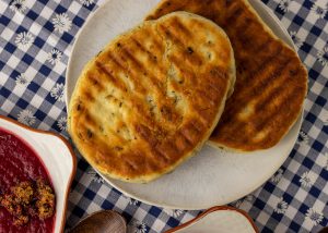 Leckeres Pfannenbrot (Naan) aus Hefeteig