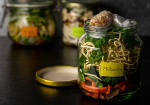 Mittwoch: Ramen Suppe fertig für den Kühlschrank