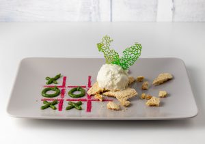Auf crunchigem Mandel Crumble