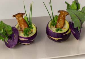 Vegane Cremesuppe mit Kärutern