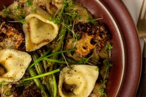 Frische Krause Glucke, auch Fette Henne genannt