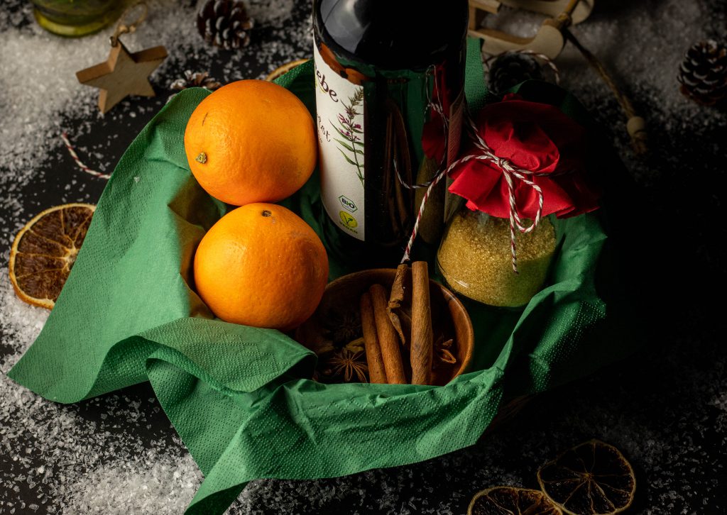 Zutaten für selbstgemachten Glühwein