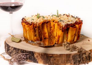 Mit schmackhafter, veganer Bolognesesauce