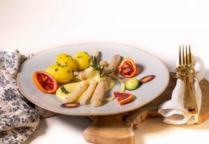 Die Sauce basiert auf einer klassischen Sauce Hollandaise