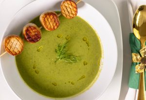 Bärlauchsuppe mit Fenchel und Spinat