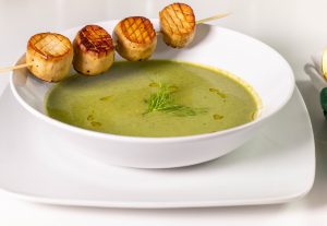 Cremige Bärlauchs-Fenchel-Spinat-Suppe