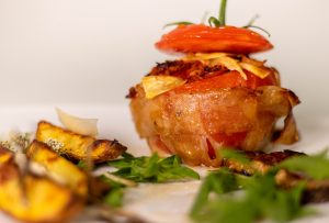 Love Pigs not Pork! Gefüllte Tomaten Facon Bombe!