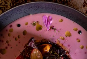 Holunderbeer-Gin-Sauce, herbstlich, lecker zu Vleisch