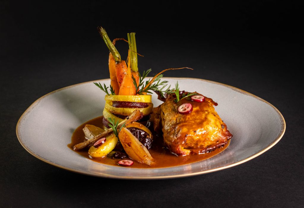 Vegane Gänsekeulen - das Original von Sean Moxie. Mit Beilagengemüse und Bratensauce.