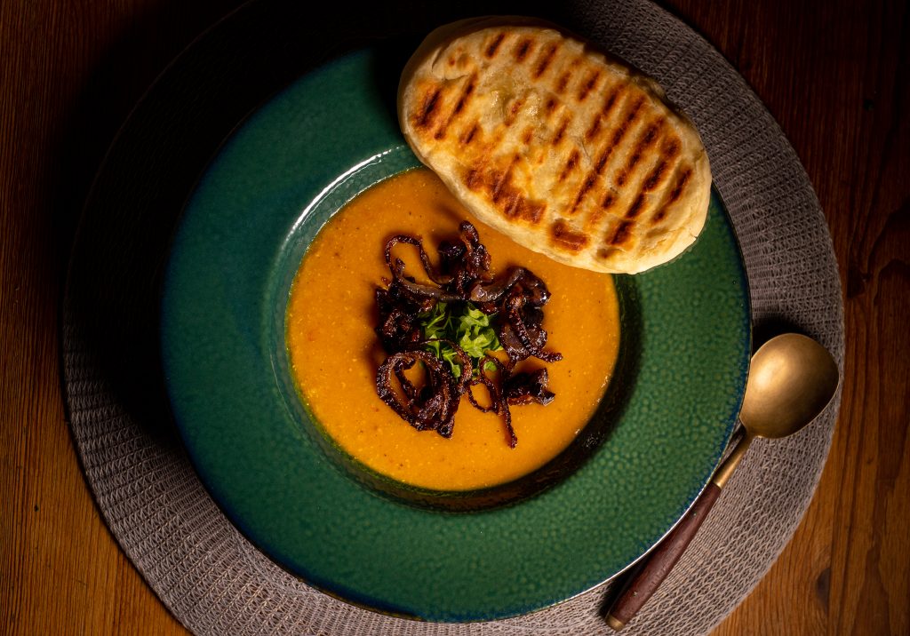 Dal schmeckt sehr lecker mit selbstgemachtem Naan
