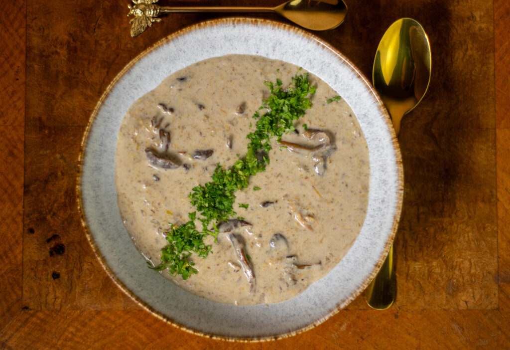 Pfifferlingcremesuppe ist eine wunderbare Herbstsuppe