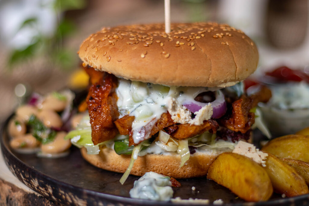 Veganer Gyrosburger mit selbstgemachtem Seitangyros und Veta