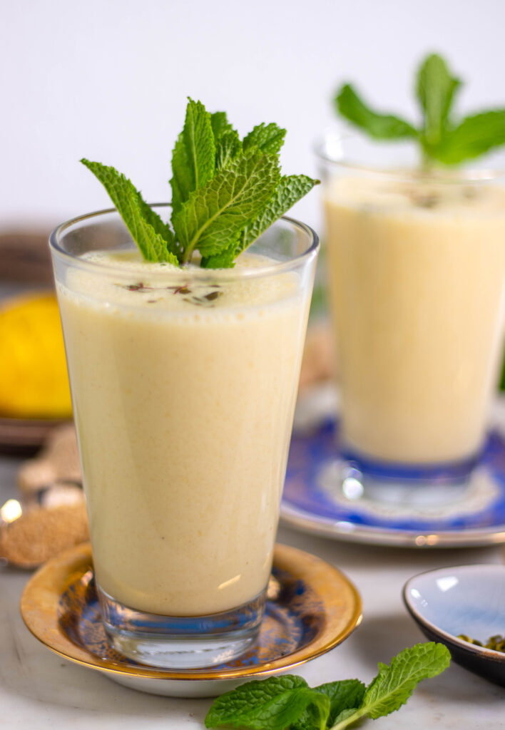 Mein veganes Lassi Rezept, authentisch, cremig fruchtig, lecker