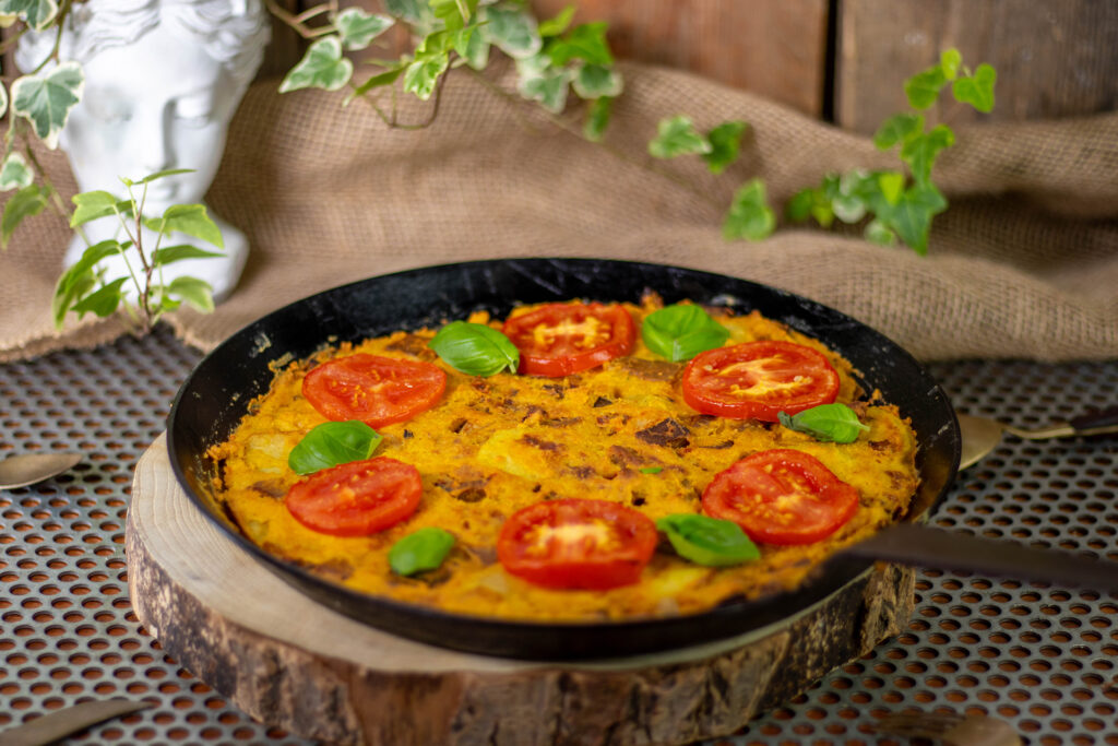 Italiens beliebteste Eierspeise in meinem Rezept ganz ohne tierische Zutaten.