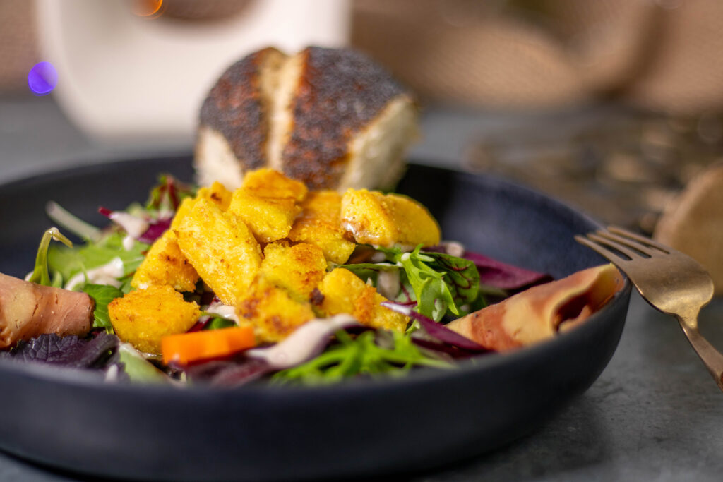 Veganer Eierstich ist proteinreich und glutenfrei